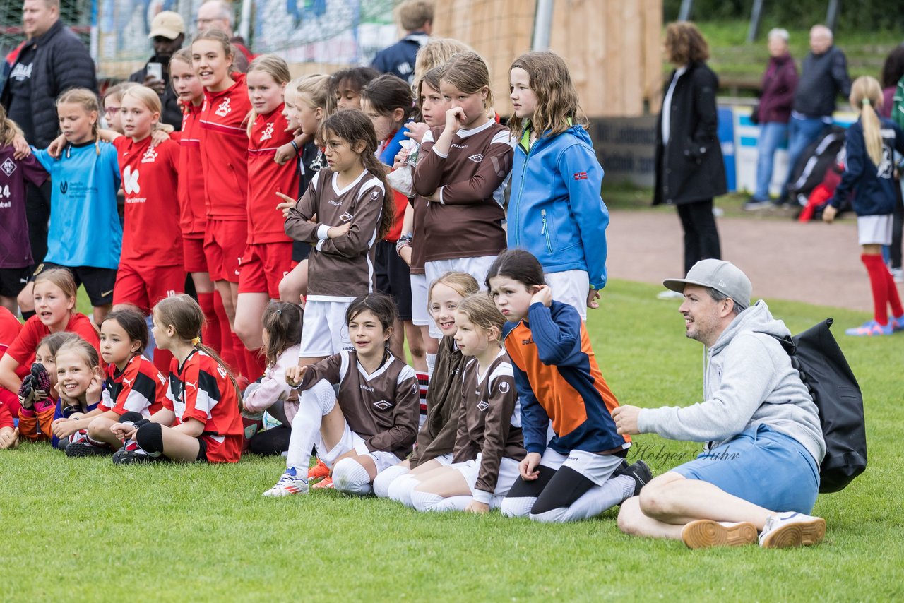 Bild 1050 - Loewinnen Cup